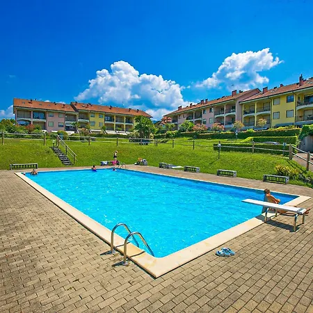 Residenz Lagobello דירה *